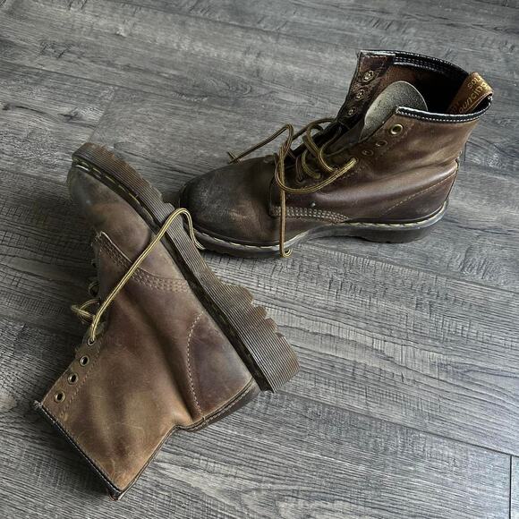 Vintage Dr Doc Martens Made In England Brown Leather Boots - Picture 4 of 8